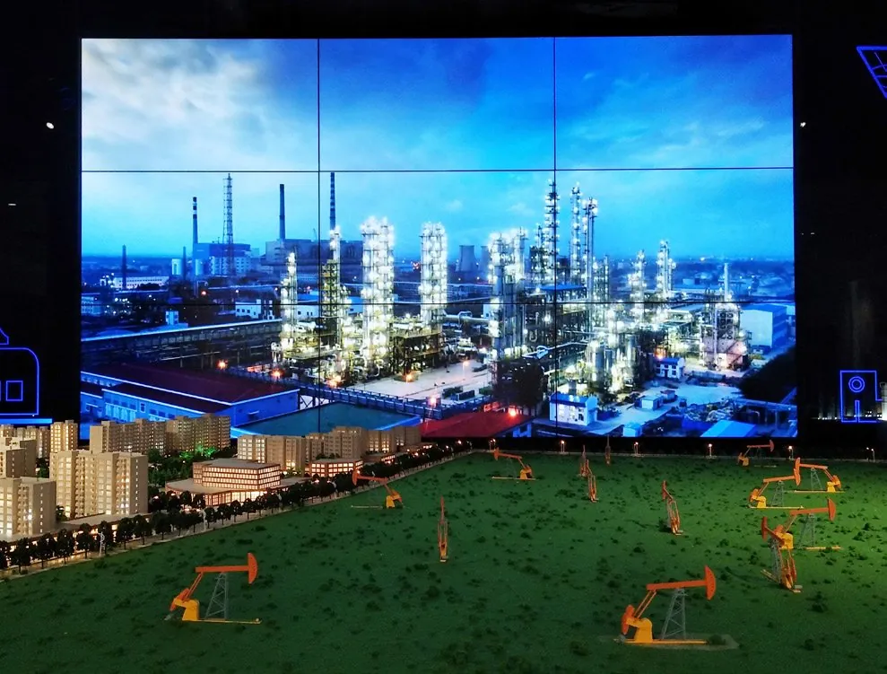 Control rooms & showrooms — LCD splicing video wall